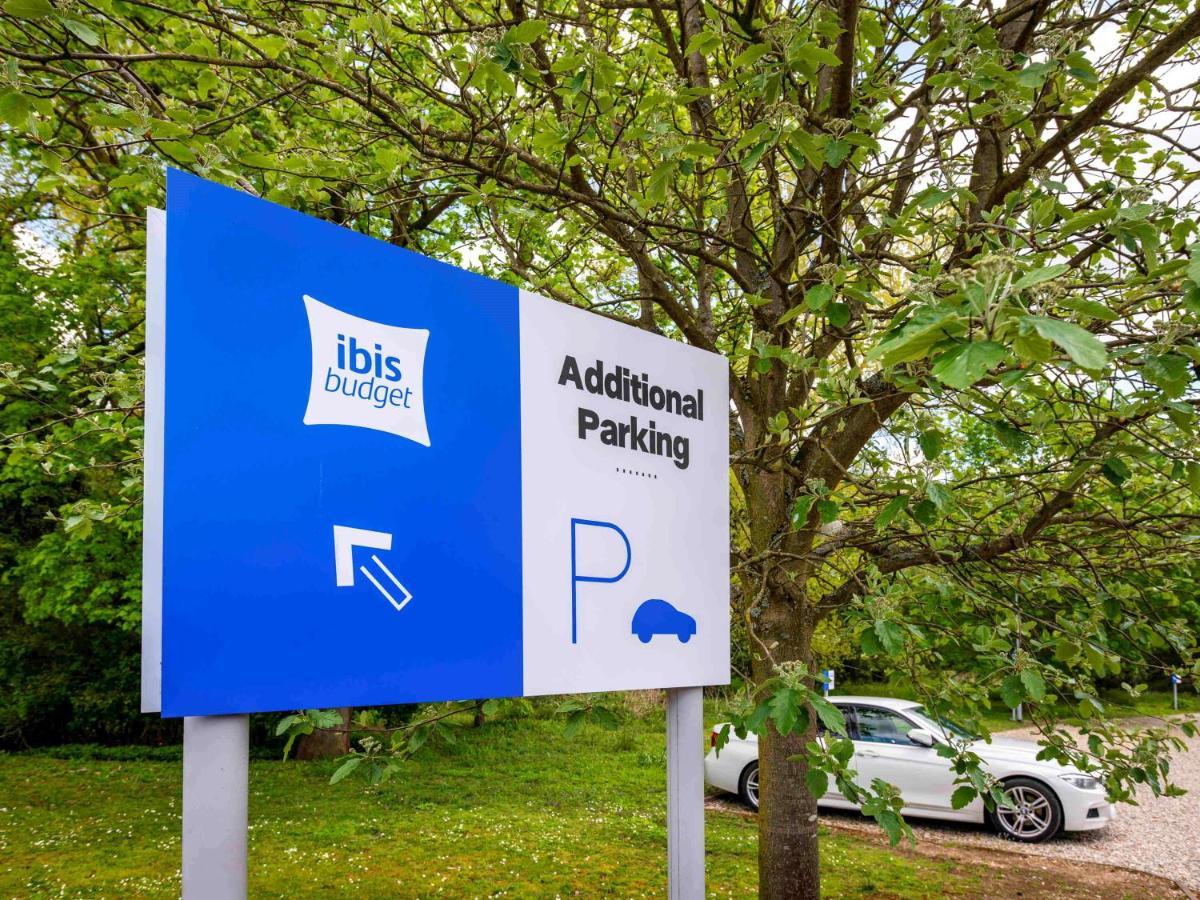 Ibis Budget Stansted Bishops Stortford Birchanger Exterior foto