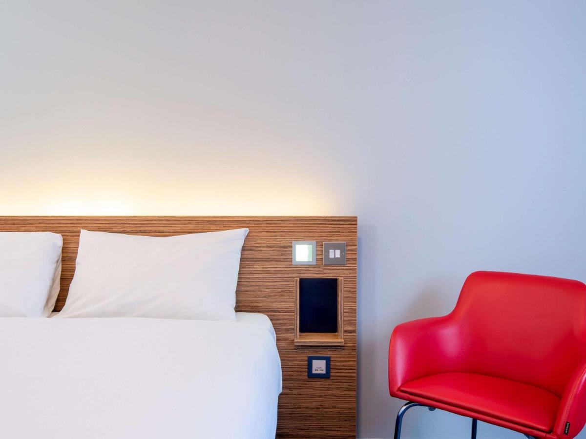 Ibis Budget Stansted Bishops Stortford Birchanger Exterior foto